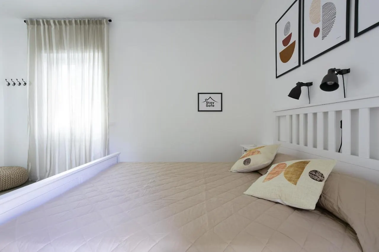 Apartment La Casa Di Lo Near Vatican Rome Italy